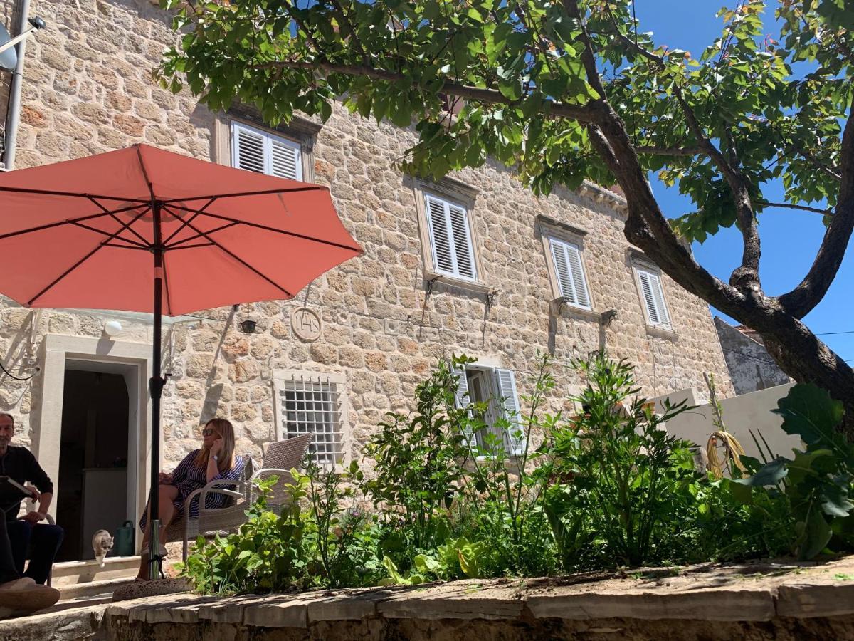 Guesthouse Libertas 1 دوبروفينك المظهر الخارجي الصورة